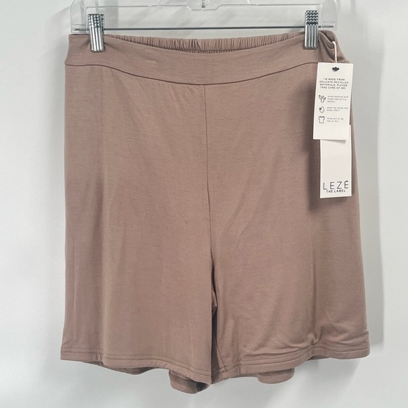 Leze the Label Shorts Tan Pull On Sz Womens Medium Stretch NWT - Picture 4 of 4